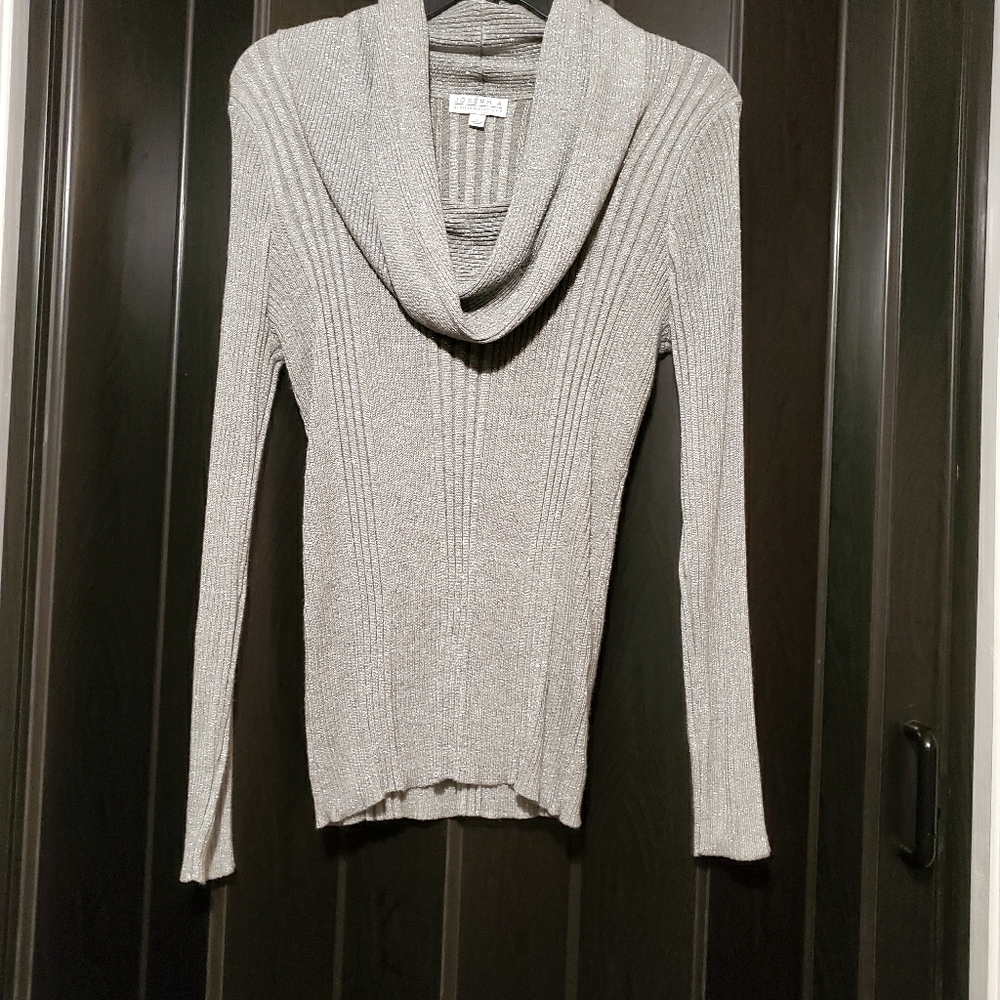 Long sleeve tricot blouse,  Glittery silver color